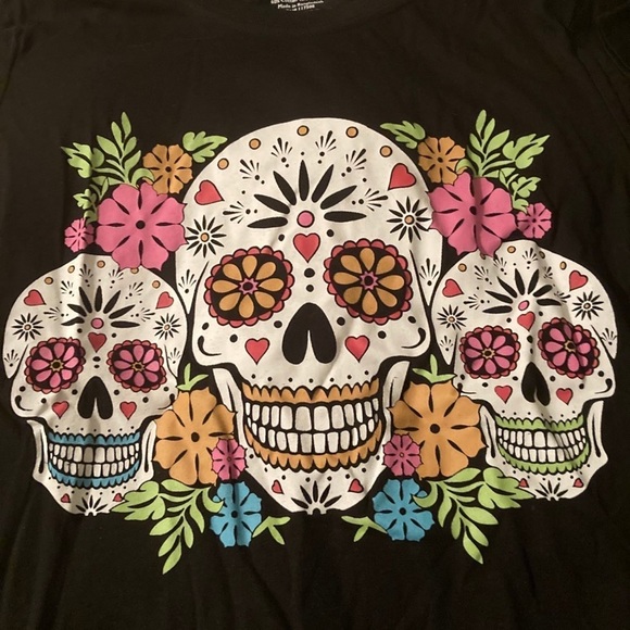 NWT  2 Sugar Skull Tee Shirt Bundle - Picture 4 of 5